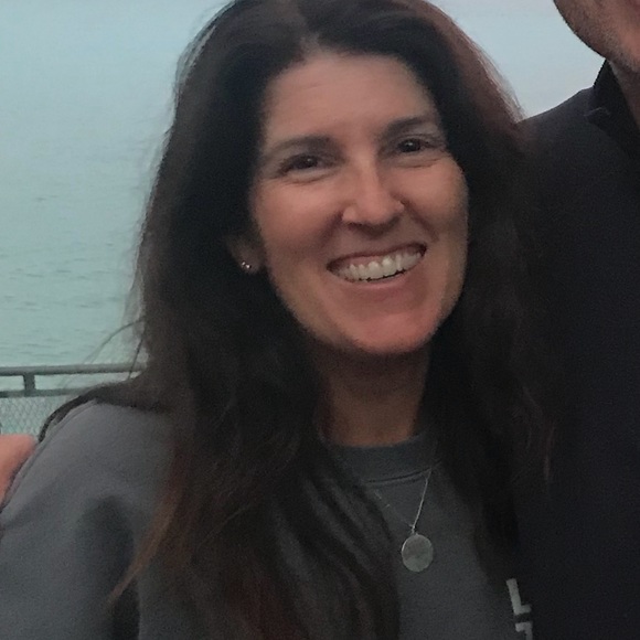 Meet your Posher, Carrie - Picture 1 of 1